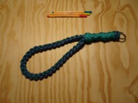 Braided loop in green and blue Braided loop in green and blue
