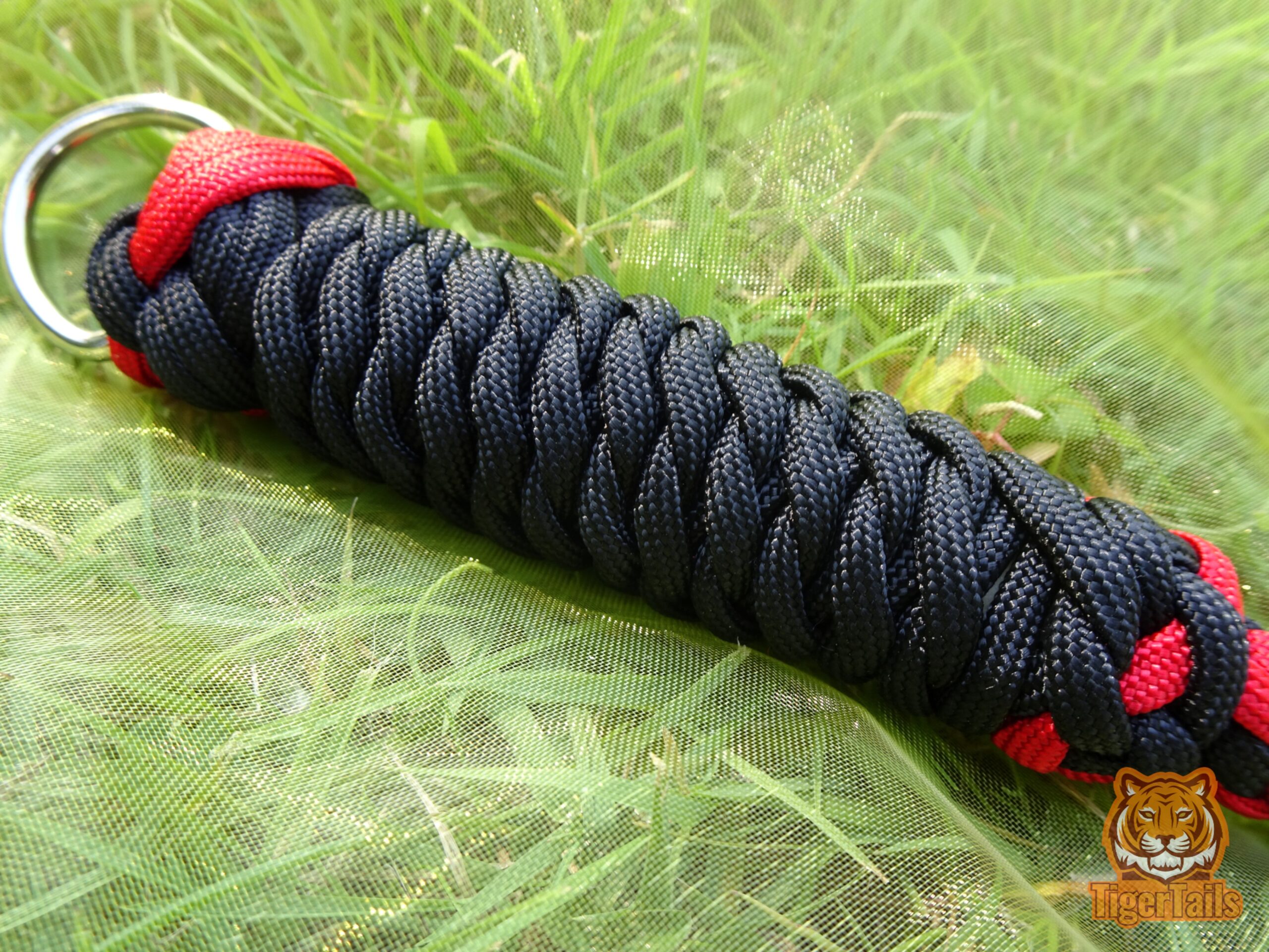 Shorttail black & red spiral - Image 5
